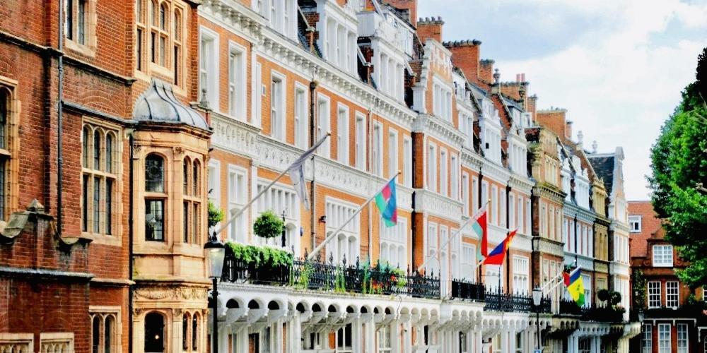 2 Bedroom Flat In Diplomatic Enclave In Kensington London Exterior photo