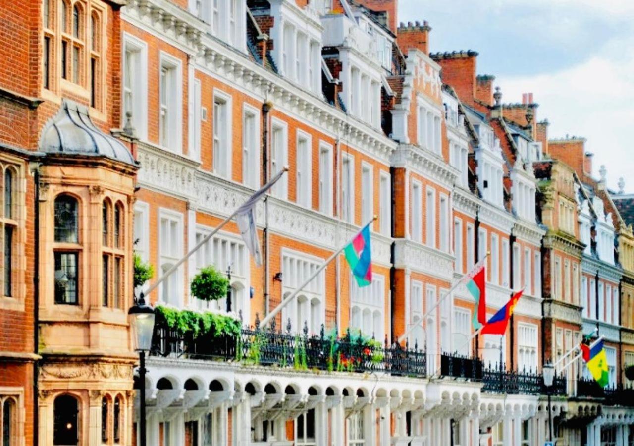 2 Bedroom Flat In Diplomatic Enclave In Kensington London Exterior photo